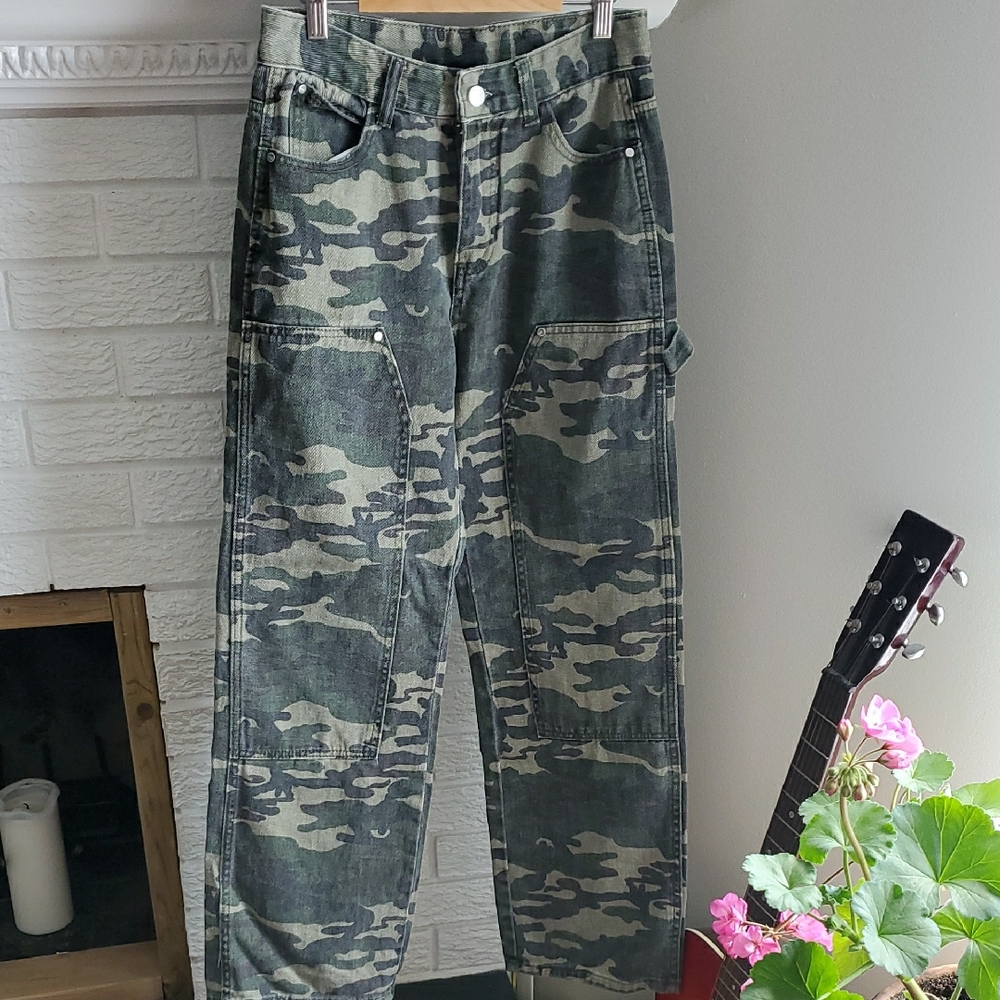Meim Women's Cargo Camo Straight Leg Jeans with Modern Urban Style Size S